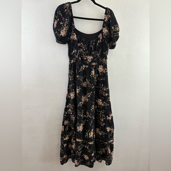 Max + Ash Dresses & Skirts - Max + Ash Floral Puff Sleeve black tiered Maxi Dress size M